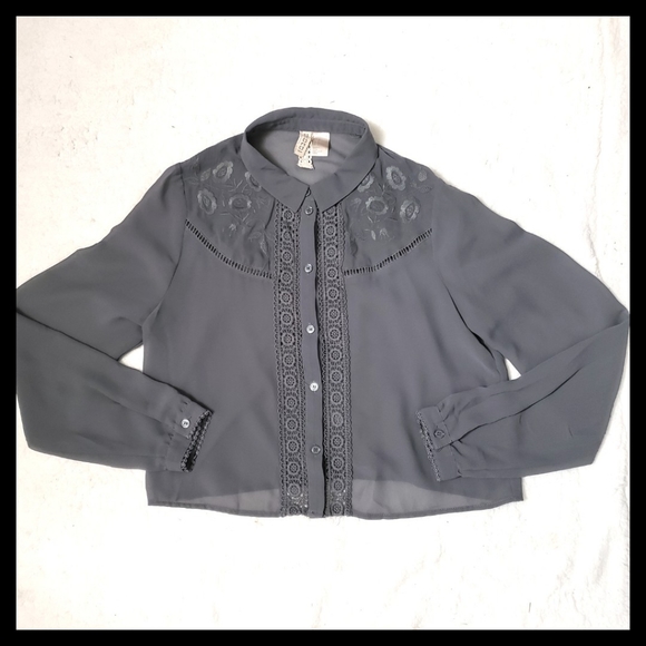 H&M Divided:Size:6/Gray Sheer Embroider Blouse - Picture 3 of 6